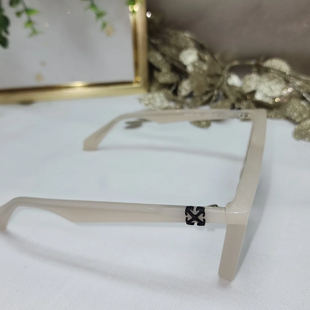 Authentic Off - White OERI13W Stratford 6107 Sunglasses With Case